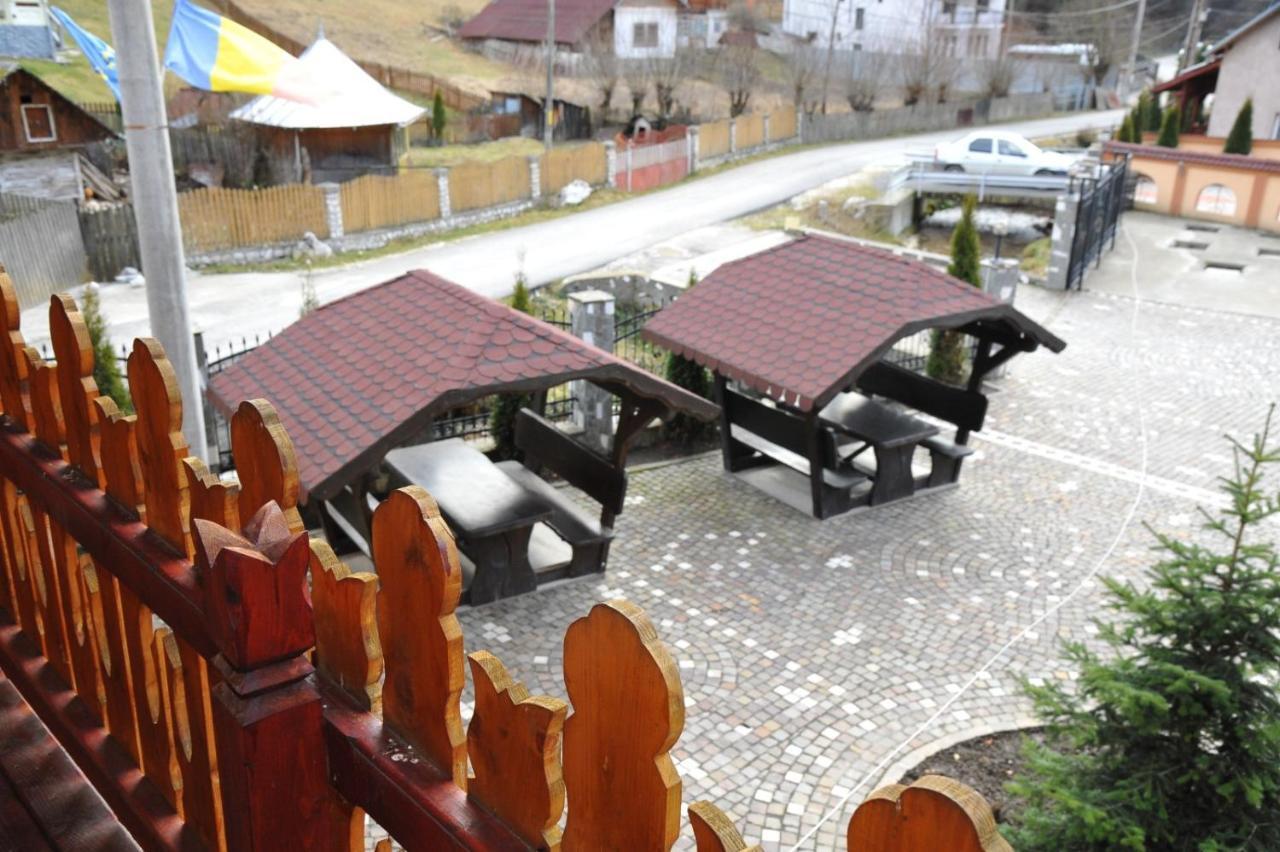 Pensiune Restaurant Piatra Craiului Dîmbovicioara المظهر الخارجي الصورة