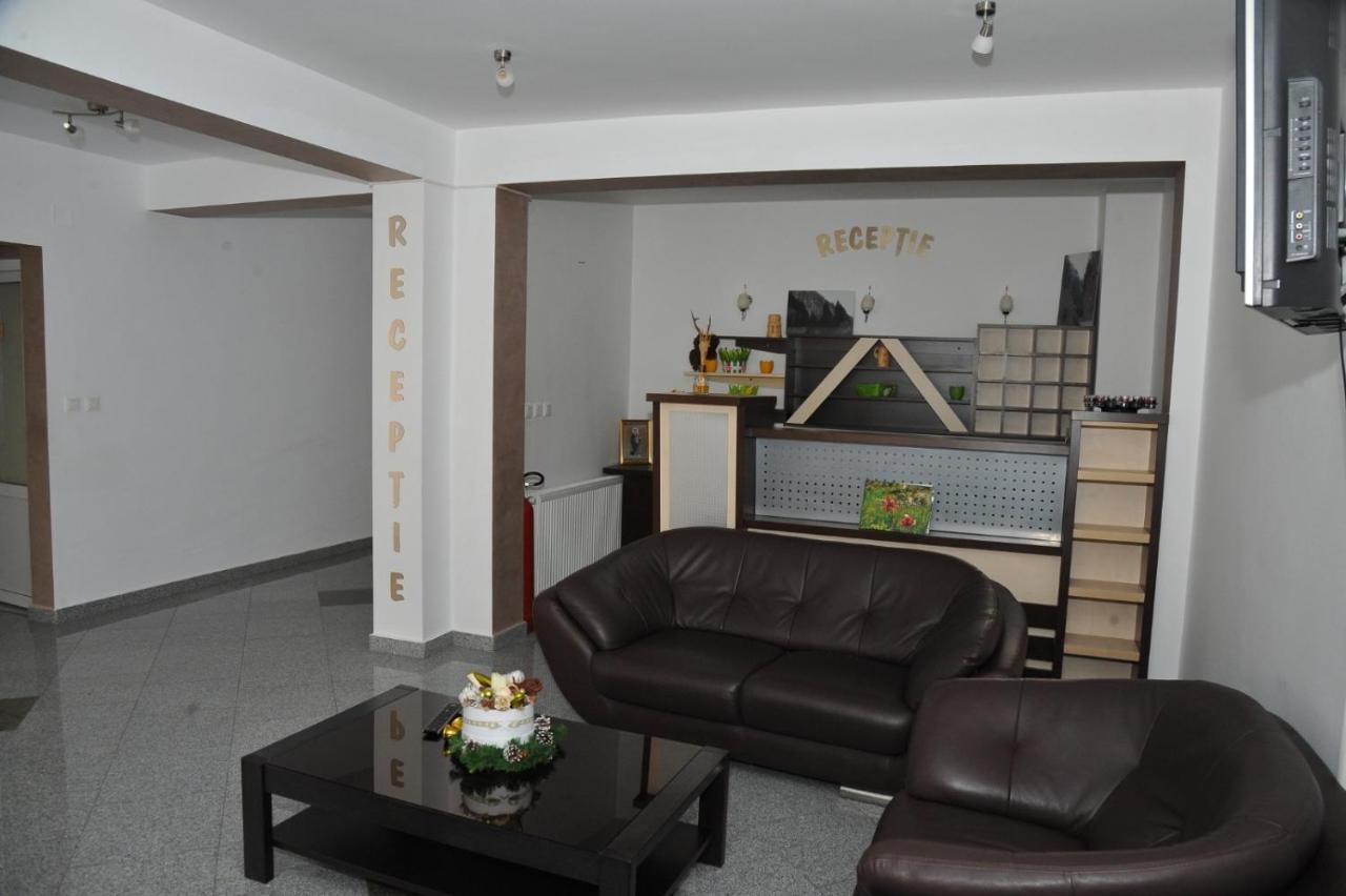 Pensiune Restaurant Piatra Craiului Dîmbovicioara المظهر الخارجي الصورة